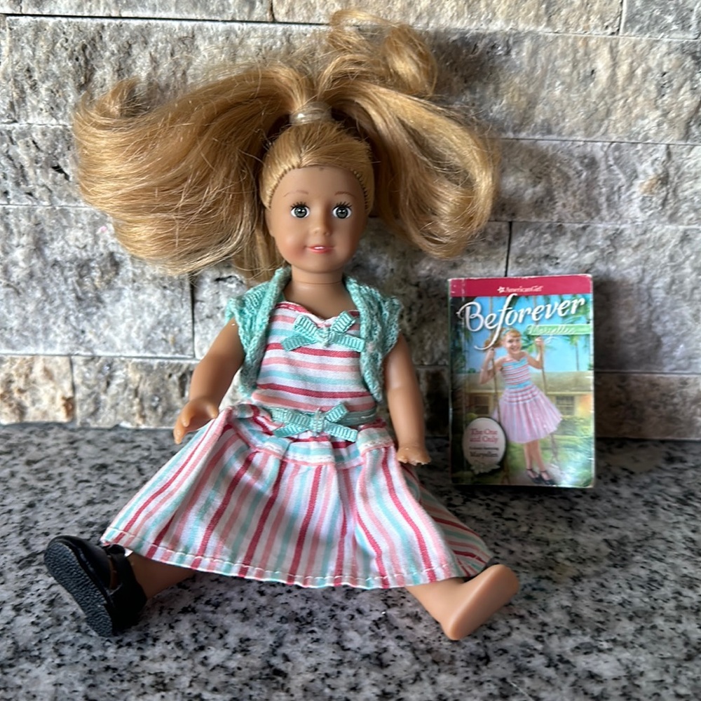 American Girl 🩷 Mini Doll MaryEllen & Mini Book